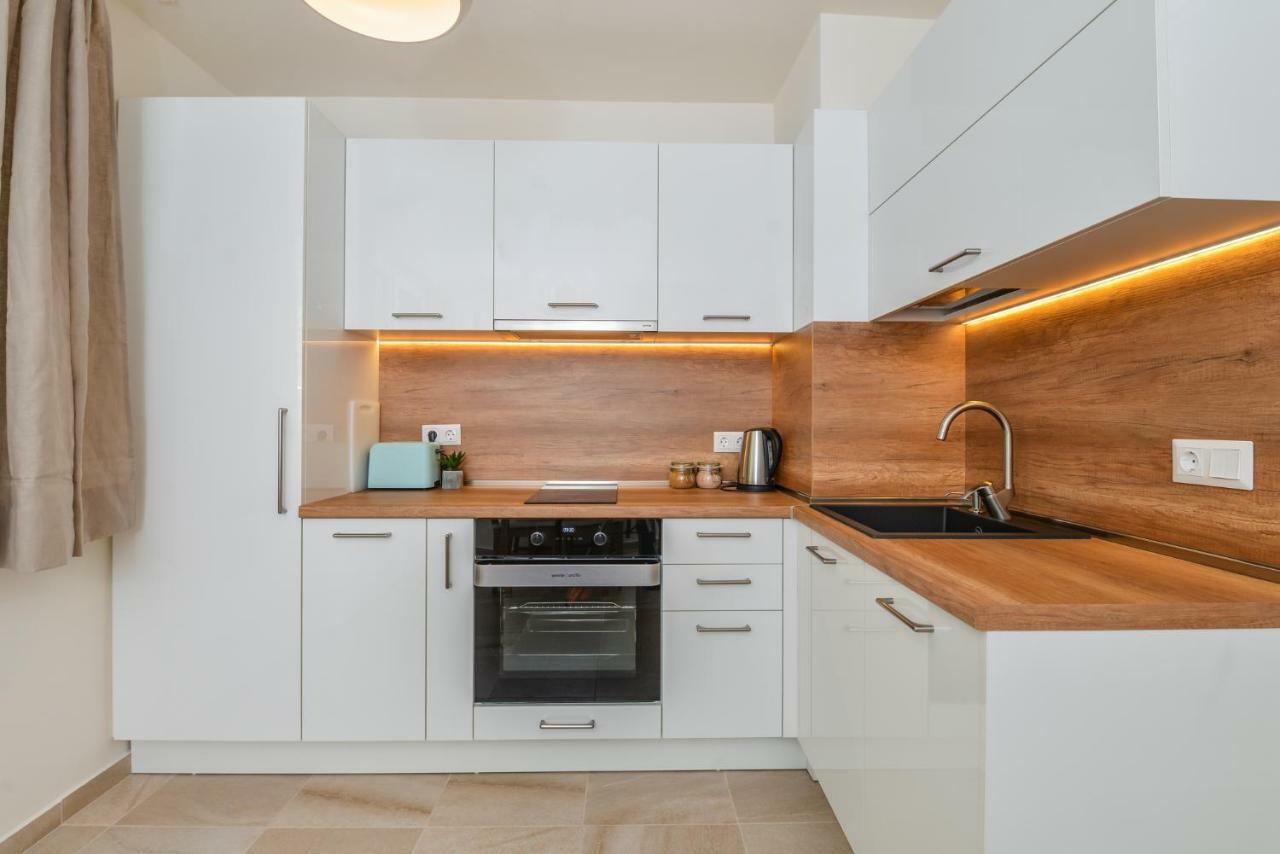 Gora | Two Bedroom Central | Zaimov Park